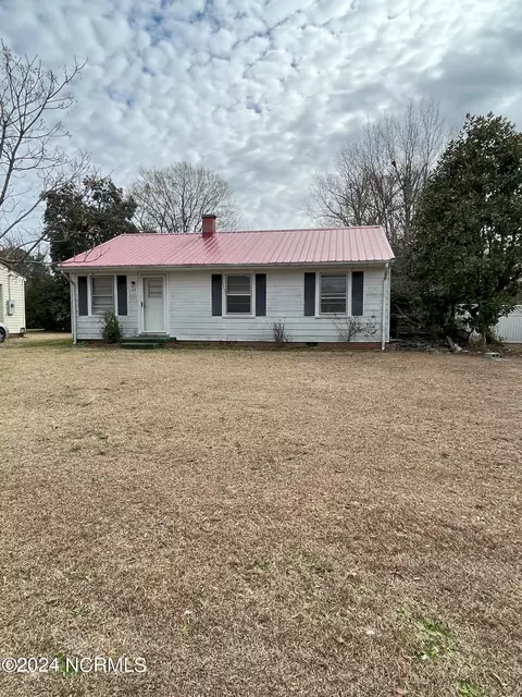 117 Jackson St, Washington, NC 27889