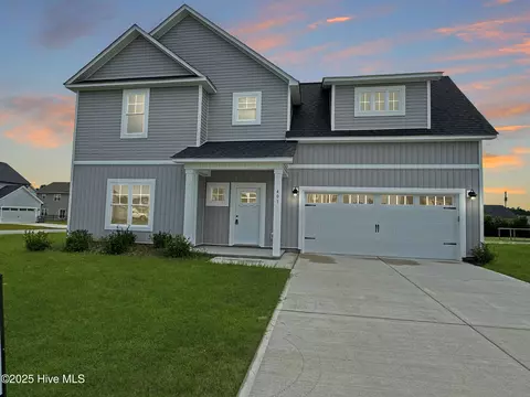 401 Bay Harbor Ct, Hubert, NC 28539