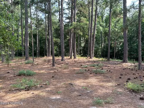 101 Schever Rd, West End, NC 27376