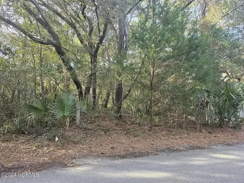 22 Fort Holmes Trl, Bald Head Island, NC 28461