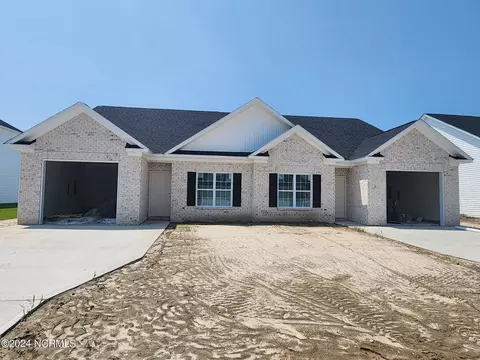 1409 Dorset Dr #B, Greenville, NC 27834
