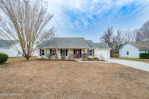 4413 Bridgeport Dr, Wilmington, NC 28405