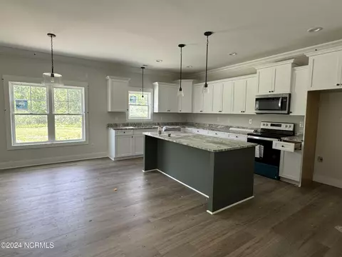 283 E Ivybridge Dr, Hubert, NC 28539 photo 5