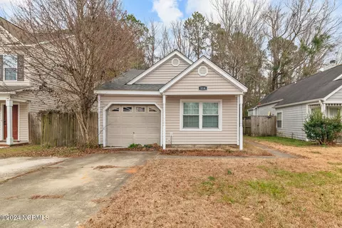 114 Basswood Ct, Jacksonville, NC 28546