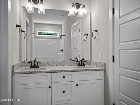 236 E Ivybridge Dr, Hubert, NC 28539 photo 9