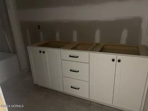 Bath - 400 Kramer Ct, Pinehurst, NC 28374 photo 1 of 3