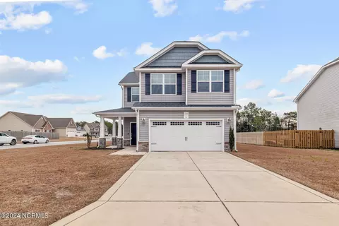 145 Oyster Landing Dr, Sneads Ferry, NC 28460
