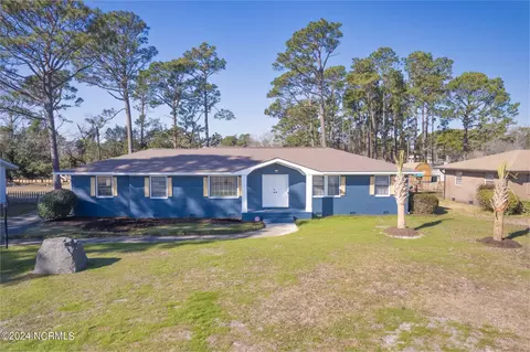 137 Avant Dr, Wilmington, NC 28411