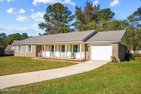 116 Cherrywood Ct, Jacksonville, NC 28546