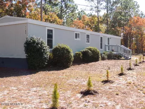 1102 Woodcrest Rd, Southport, NC 28461