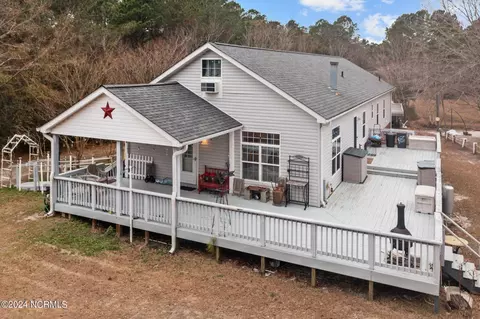 334 Old Folkstone Rd, Holly Ridge, NC 28445