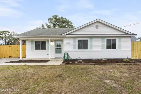 402 Bodega Bay Rd, Wilmington, NC 28412