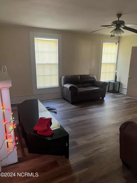 307 Broad St, Aulander, NC 27805 photo 6