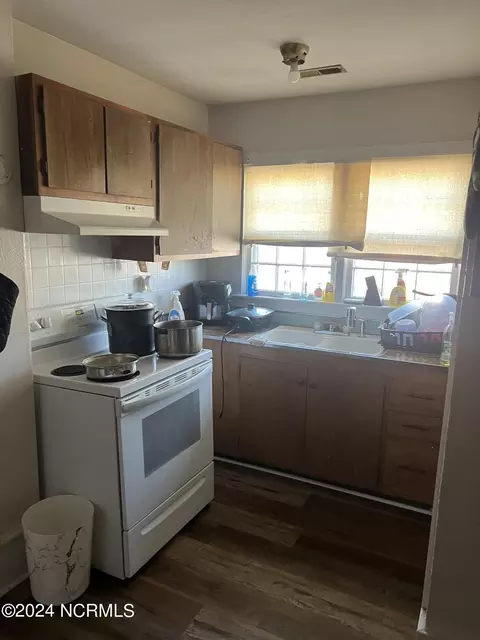 307 Broad St, Aulander, NC 27805 photo 9