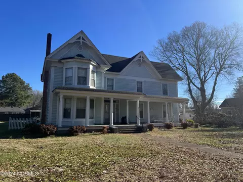 307 Broad St, Aulander, NC 27805