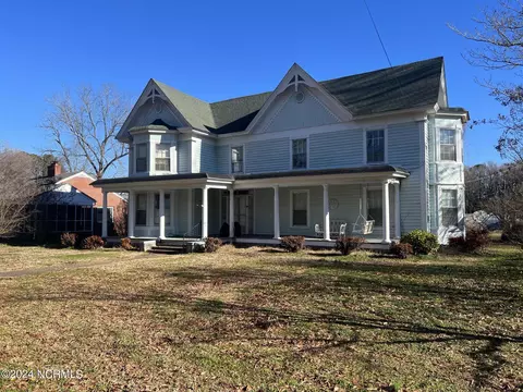 307 Broad St, Aulander, NC 27805 photo 2