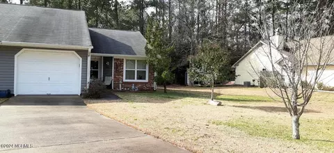 3305 Elizabeth Ave, New Bern, NC 28562