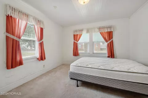 703 Abbott St, Kinston, NC 28504 photo 9