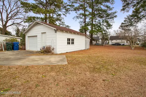 703 Abbott St, Kinston, NC 28504 photo 4