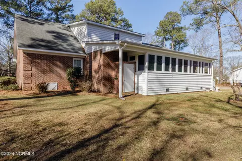 202 E Arrowhead Dr, Clinton, NC 28328 photo 33