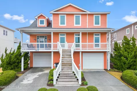 152 Yacht Watch Dr, Holden Beach, NC 28462