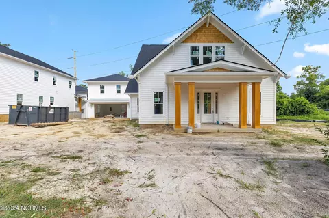 102 Pecan Ave, Wilmington, NC 28403