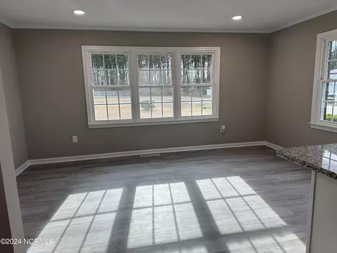 1015 Robert St, Windsor, NC 27983 photo 5