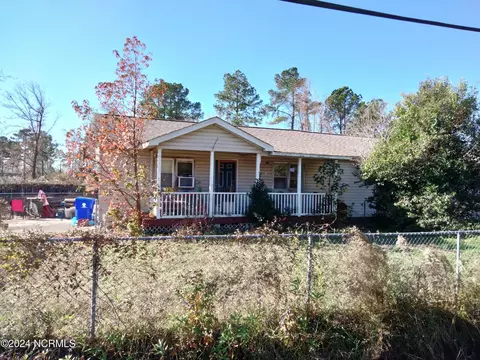 1365 Village Rd NE, Leland, NC 28451