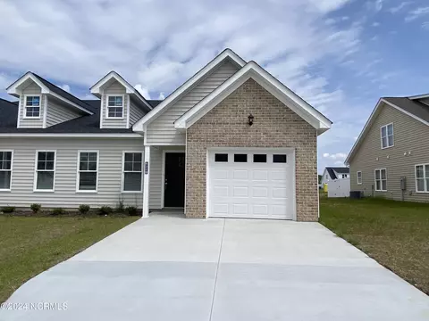 832 Sarah Rebecca Dr, Greenville, NC 27834