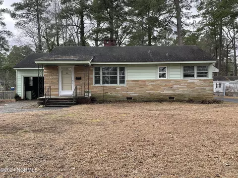421 Charlotte Ave, Rocky Mount, NC 27804