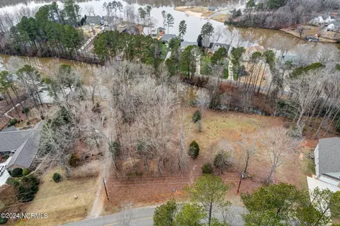 1037 Sagamore Dr, Louisburg, NC 27549