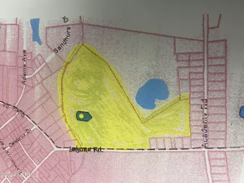 018 Leisure Rd, Laurinburg, NC 28352