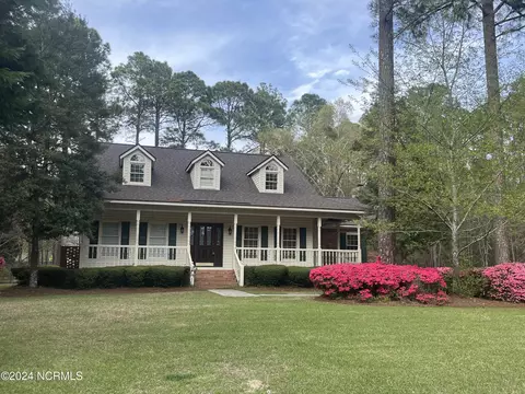 12841 S Pine Villa Dr, Laurinburg, NC 28352