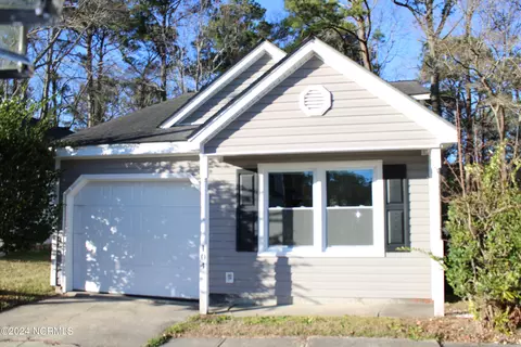 104 Mulberry Ln, Jacksonville, NC 28546