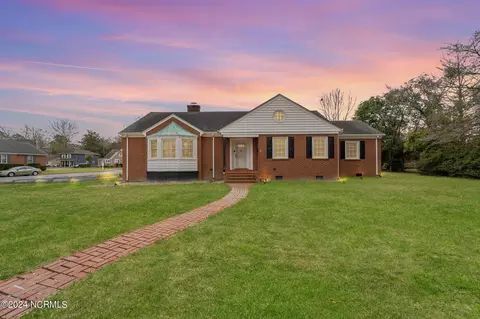 1009 Woodruff Ave, Elizabeth City, NC 27909
