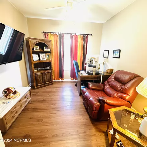 Living - 104 Middlesbrough Ln, Edenton, NC 27932 photo 3 of 3