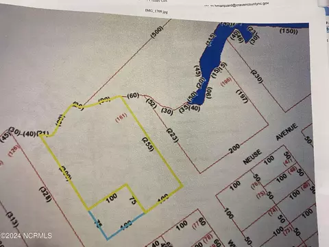 161 Neuse Ave, New Bern, NC 28562