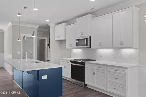 217 Windswept Ln, Beaufort, NC 28516