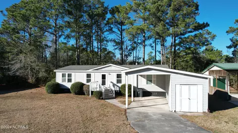 814 Mast Ct, Hampstead, NC 28443 photo 2