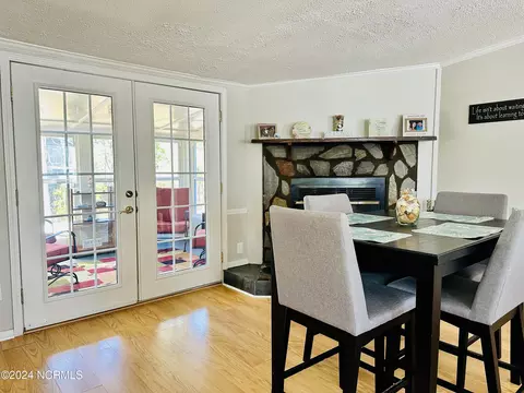 814 Mast Ct, Hampstead, NC 28443 photo 8