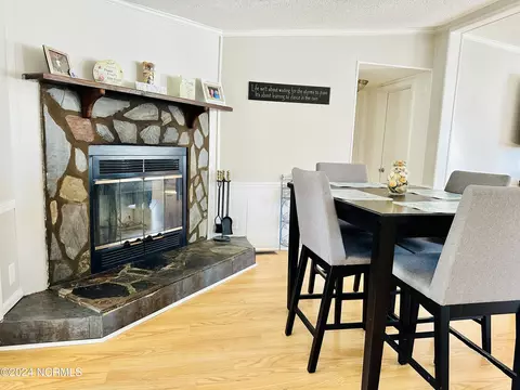 814 Mast Ct, Hampstead, NC 28443 photo 10