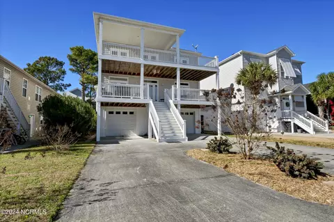 929 Searidge Ln, Carolina Beach, NC 28428