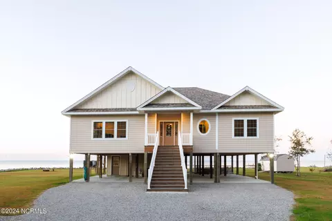 6055 Sound Side Rd, Columbia, NC 27925