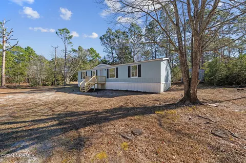 1302 Woodcrest Rd, Boiling Spring Lakes, NC 28461