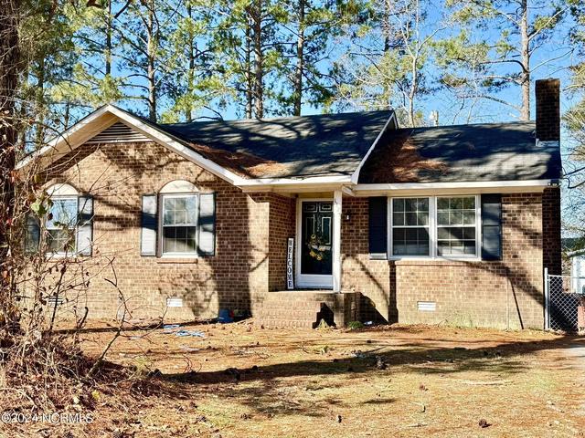 112 E Catawba Rd, Greenville, NC 27834