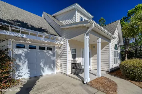 107 Kiskadee Ct, Hampstead, NC 28443 photo 3