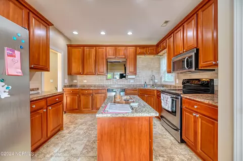 107 Kiskadee Ct, Hampstead, NC 28443 photo 13