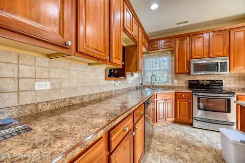 107 Kiskadee Ct, Hampstead, NC 28443 photo 14