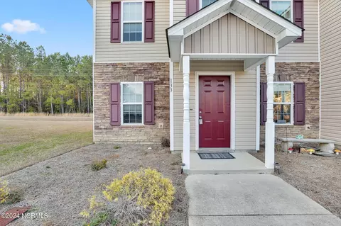 133 W Murrow Ln, Jacksonville, NC 28546