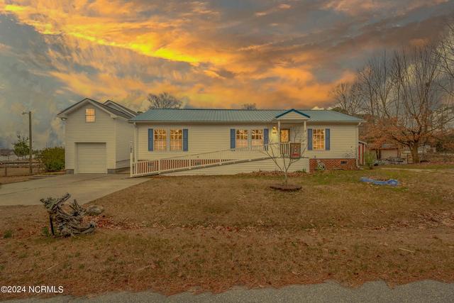 192 Hemlock St, Hertford, NC 27944